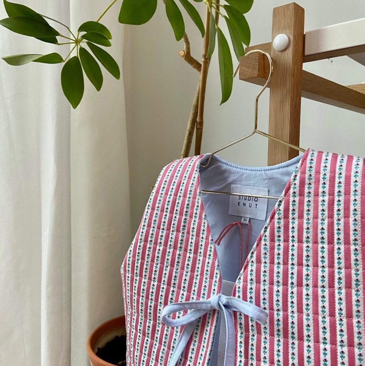 SOLD OUT - HJÖRDIS 104